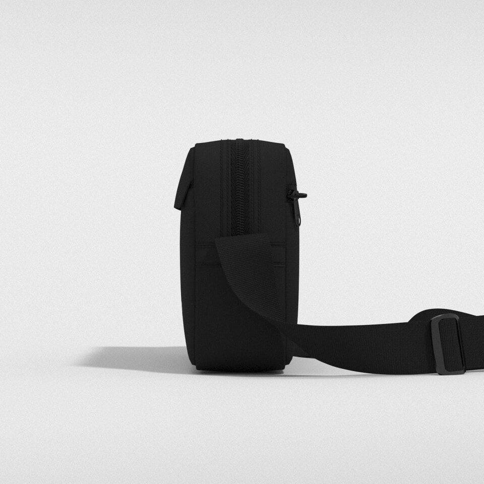 image 1 of Flipside 3L Absolute Black Black