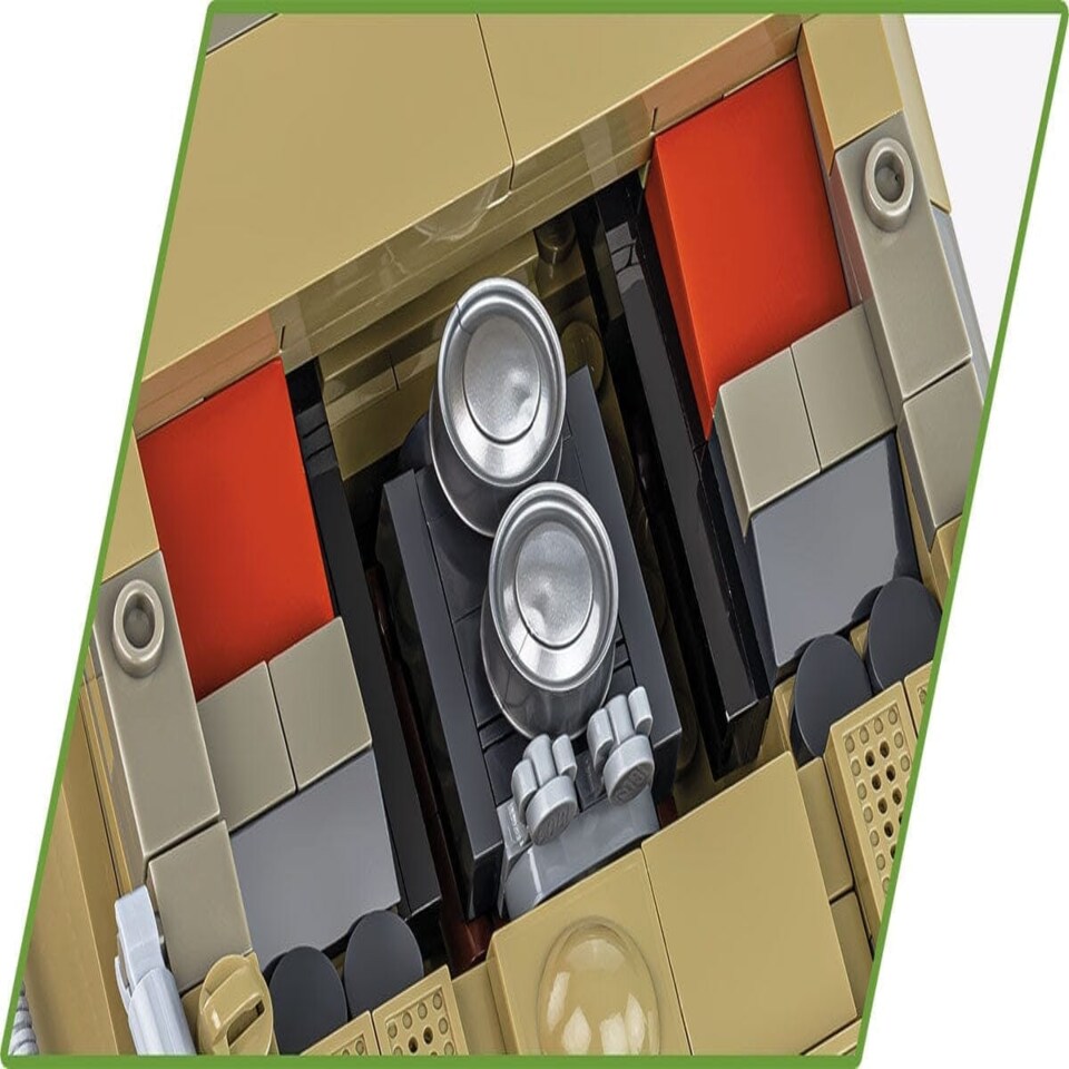image 1 of Panzer VI Tiger No. 131 The Tank Museum brick tank model - COBI 3123 - 886 bricks