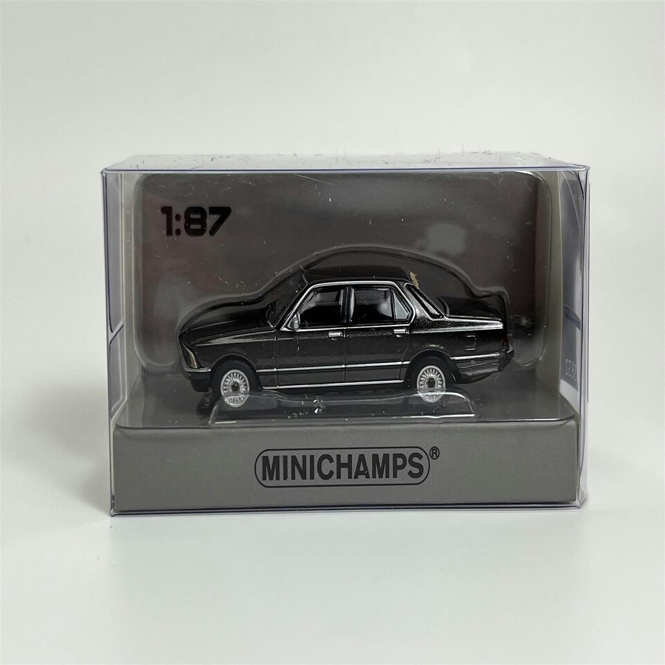 image 1 of BMW 7 Series 1977 Brown Metallic 1:87 Scale Minichamps 870020404