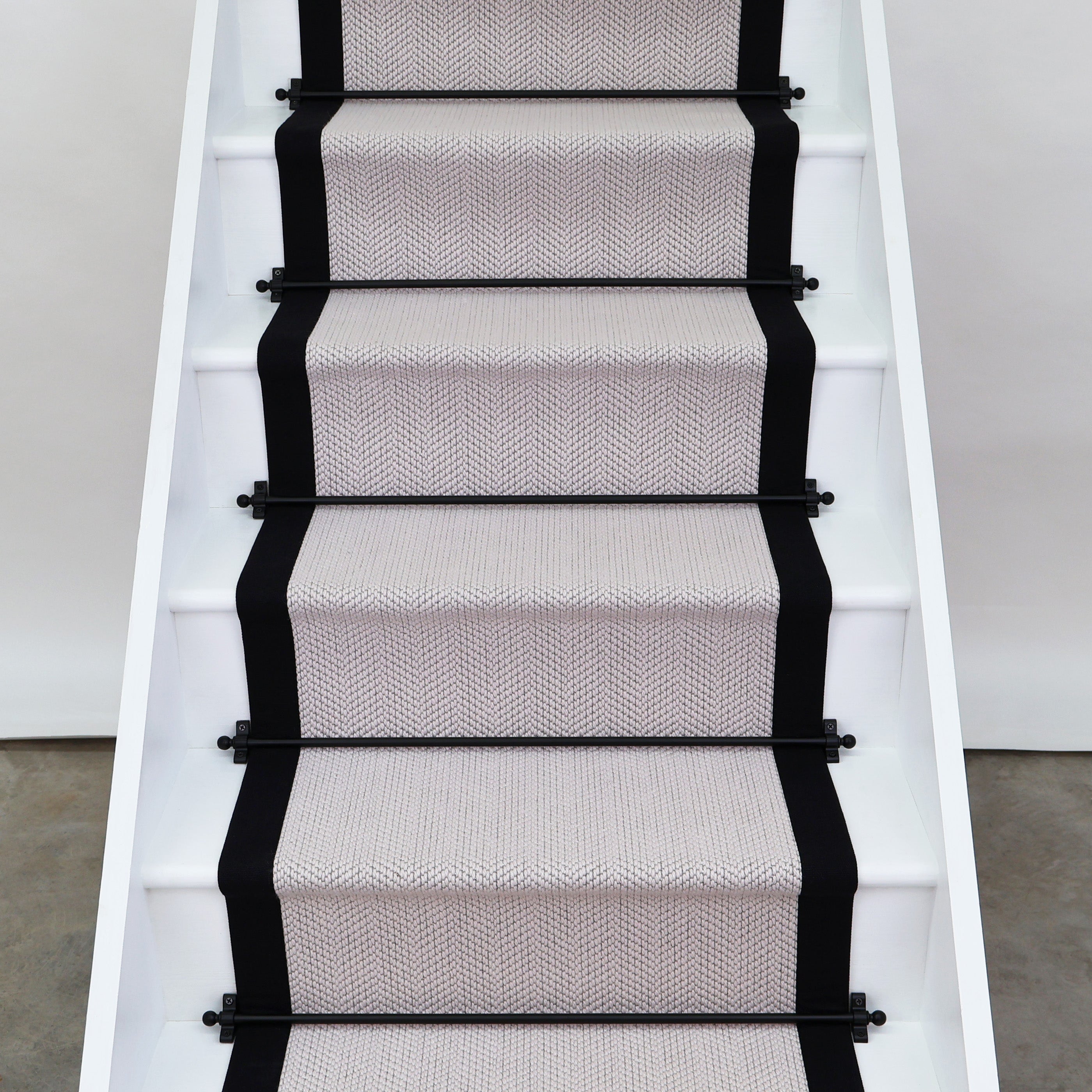 RainbowHome Herringbone Chelsea Wool Stair Runner With 100% Black Cotton Border in Cream | Size: 20 cm x 12 cm