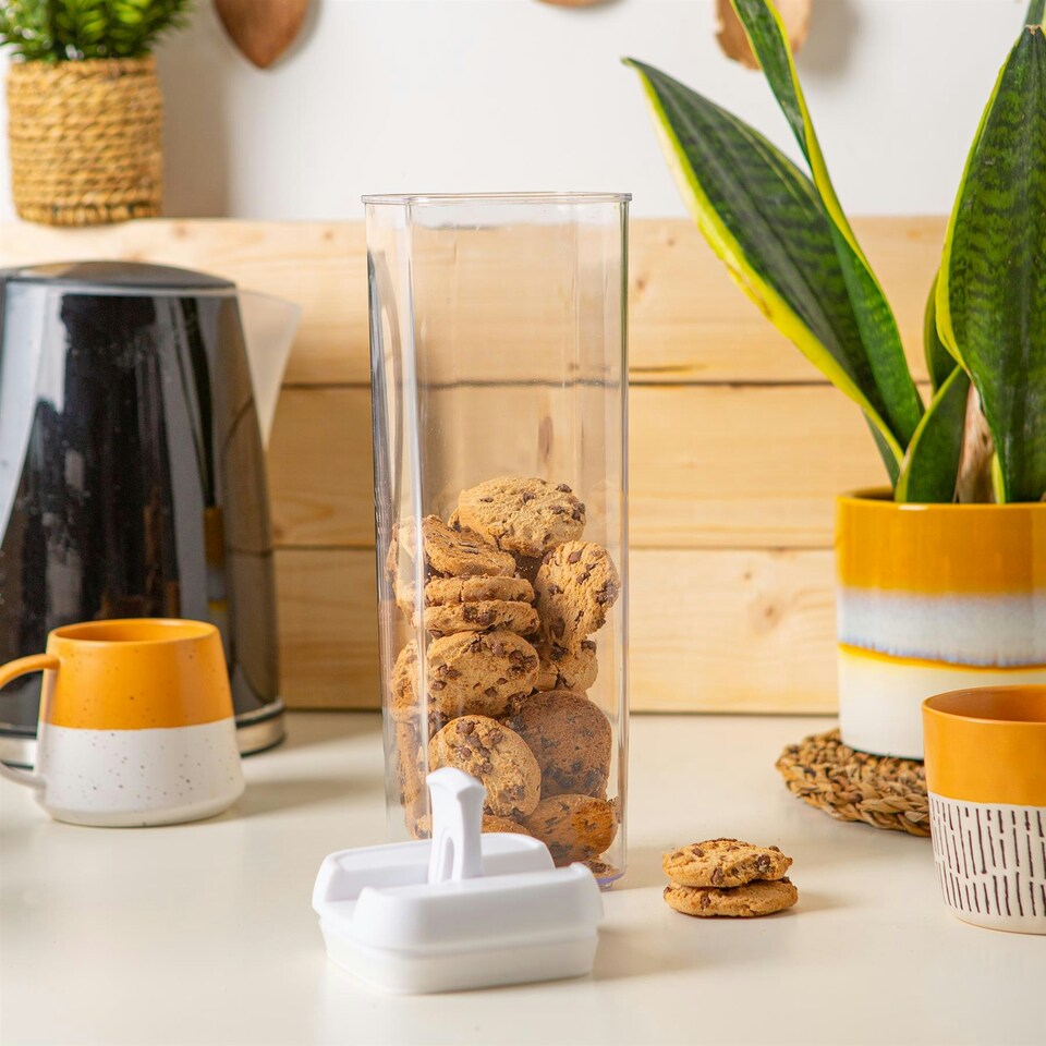 image 1 of Argon Tableware Flip Lock Plastic Food Storage Containers - 1.9 Litre - White - Pack of 6