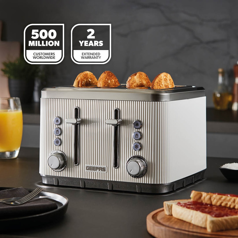 image 1 of GEEPAS 4 Slice Toaster | 1860W White
