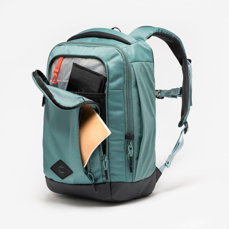 image 1 of Decathlon Multi-pocket hiking backpack 16 L, Escape 500