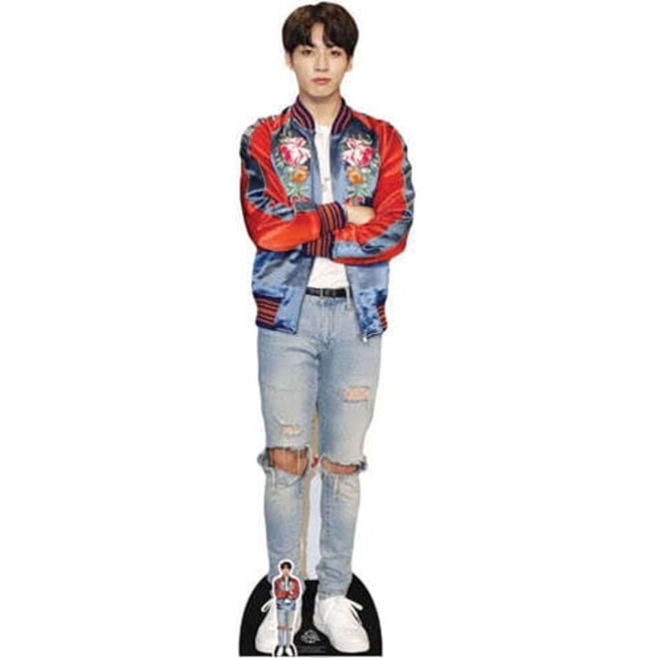 Jeon Jeong-guk Jungkook Lifesize Cardboard Cutout 178cm