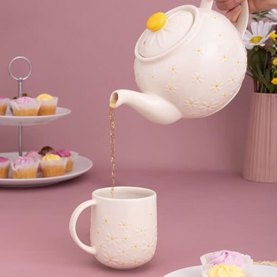 image 1 of Price & Kensington Daisy Mug 360ml | White | 1