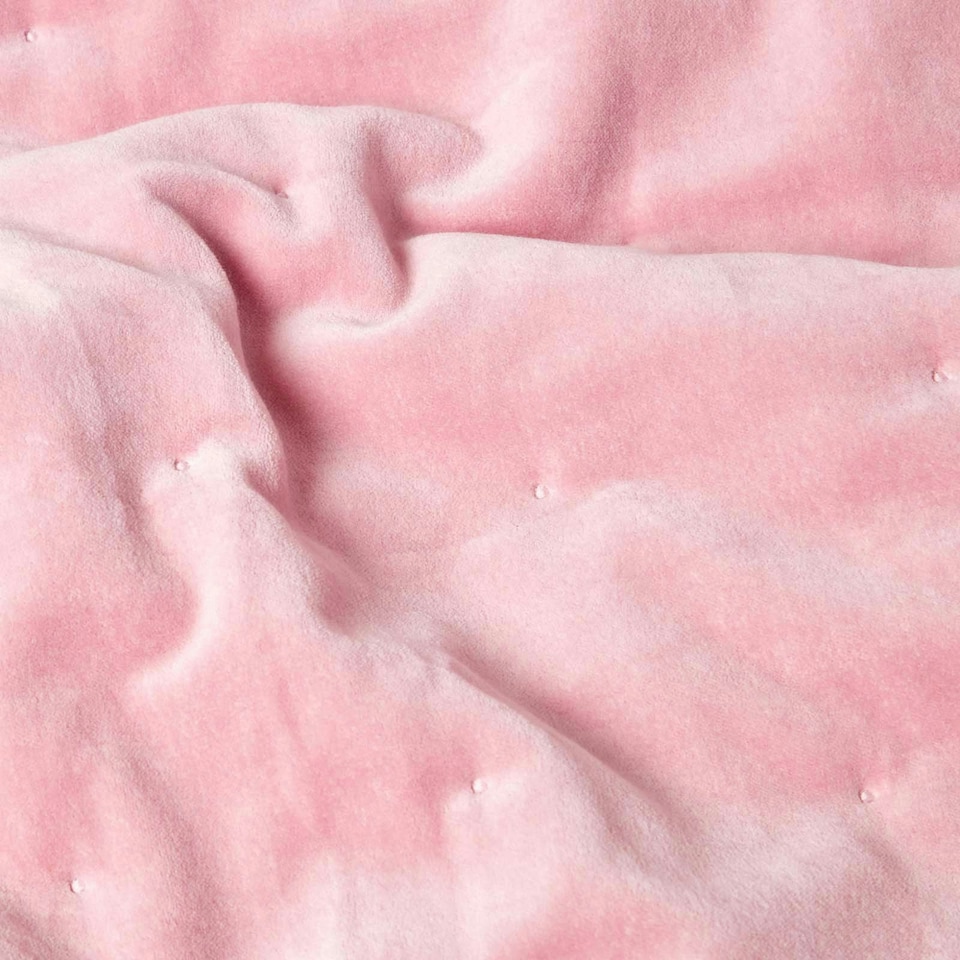 image 1 of Homescapes Pink Velvet Quilted Throw - 125 x 150 cm | Multi