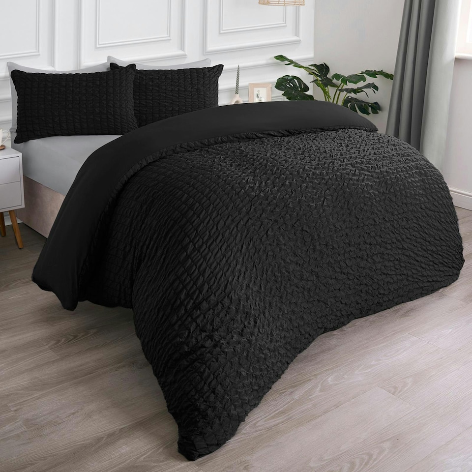 image 1 of OHS Geometric Seersucker Luxury Duvet Quilt and Pillowcase Set, Single - Black Black | Single