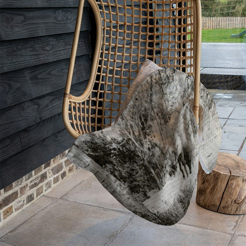 image 1 of Elephant jungle (Blanket)