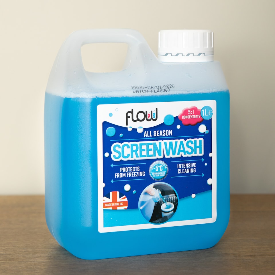 image 1 of 1 Litre All Season Smear Free Windscreen Wash Concentrate For all Vehicles