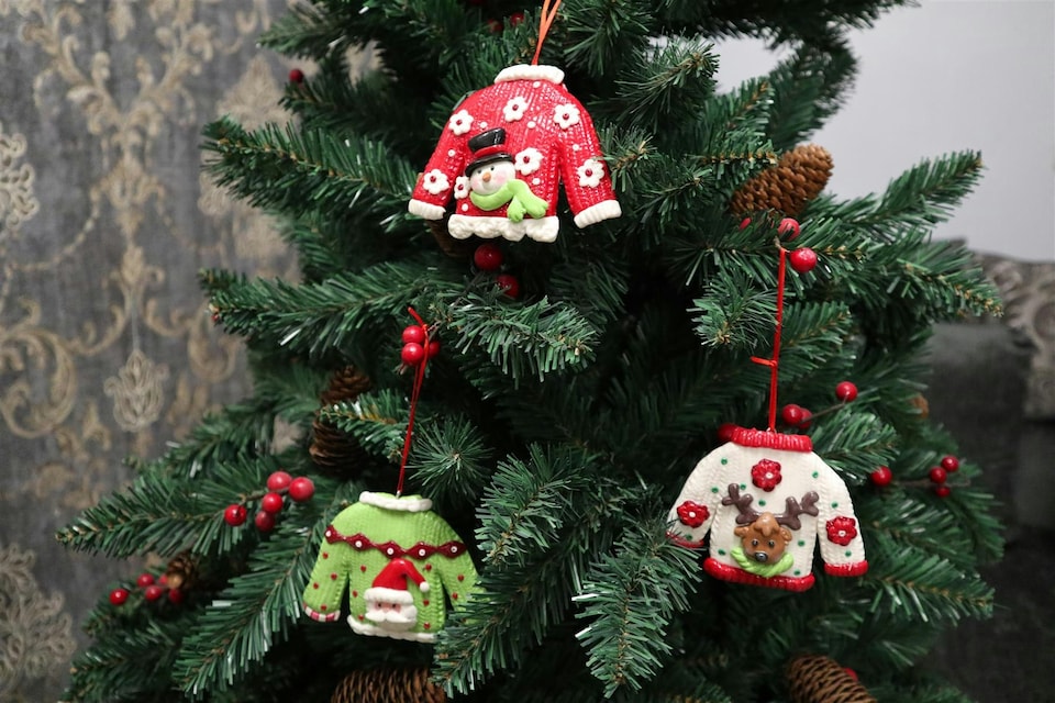 image 1 of Christmas Tree Hanging Decorations 3Pcs Jumpers