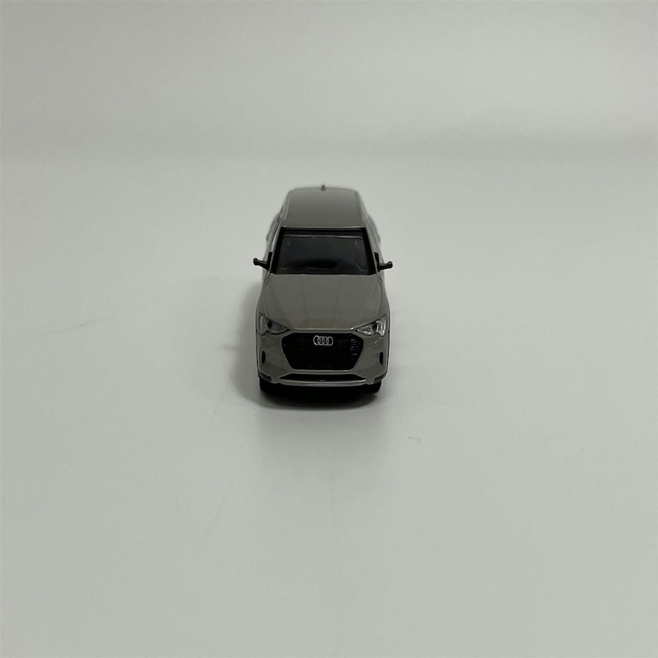 image 1 of Audi e tron 2020 Beige Metallic 1:87 Minichamps 870018221