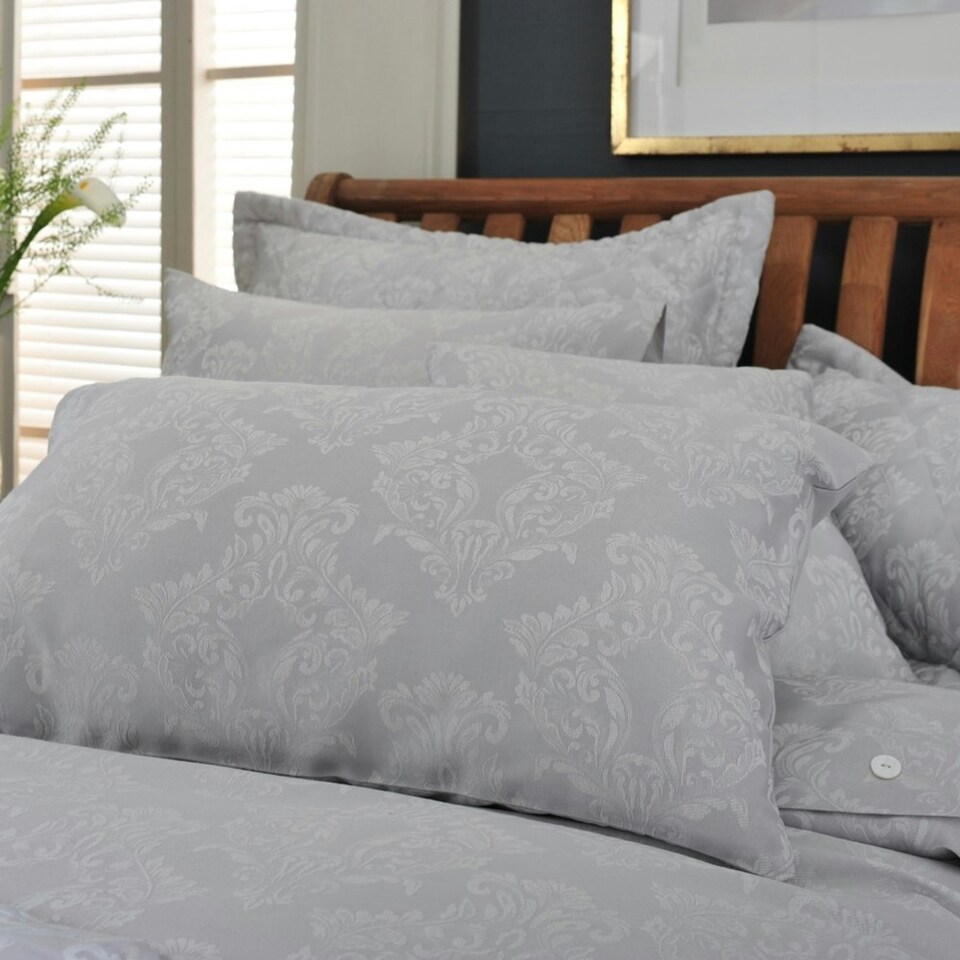 image 1 of Versailles Jacquard Bedding – Luxurious Bedlinen with Delicate Detailing Silver | Ecru | Double