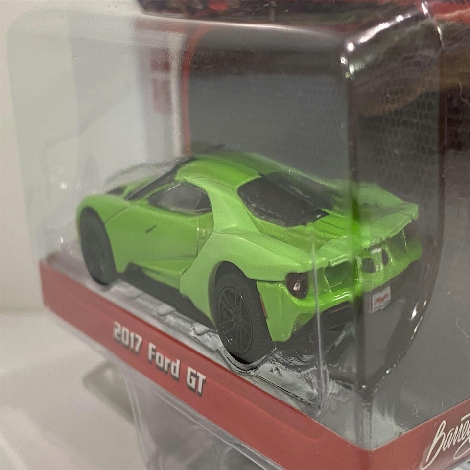 image 1 of 2017 Ford GT Green 1:64 Scale Greenlight 37230E