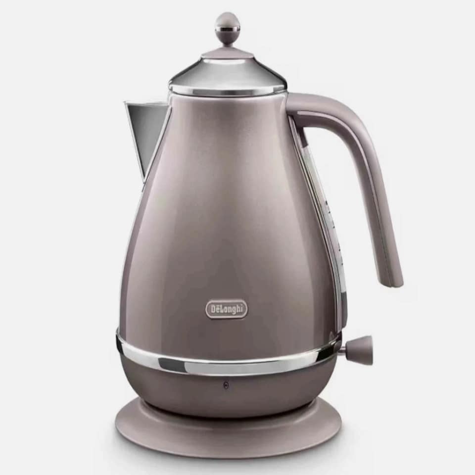 DeLonghi 1.7L Icona Metallics Kettle Pink