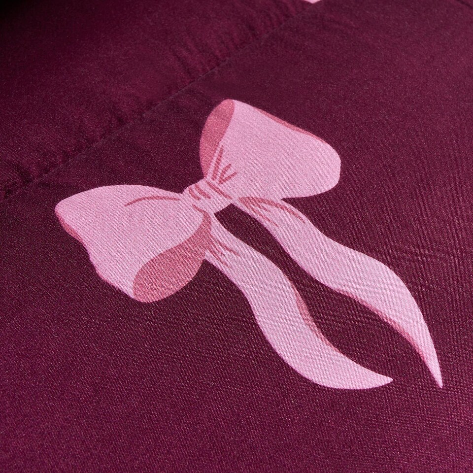 image 1 of OHS Bows 10.5 Tog Coverless Duvet with Pillowcase Bedding Set | Red | Burgundy/Pink | Double
