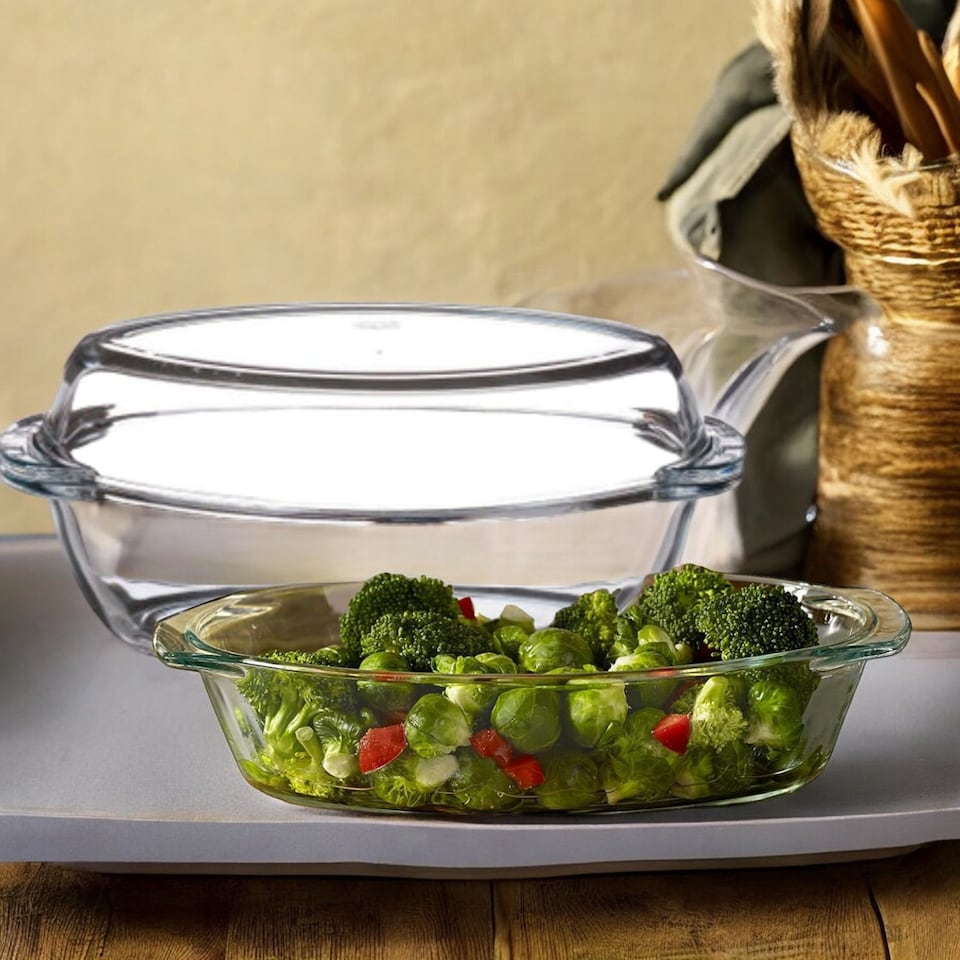 image 1 of 2.5L Large Oval Casserole Dish Glass Bakeware with Lid