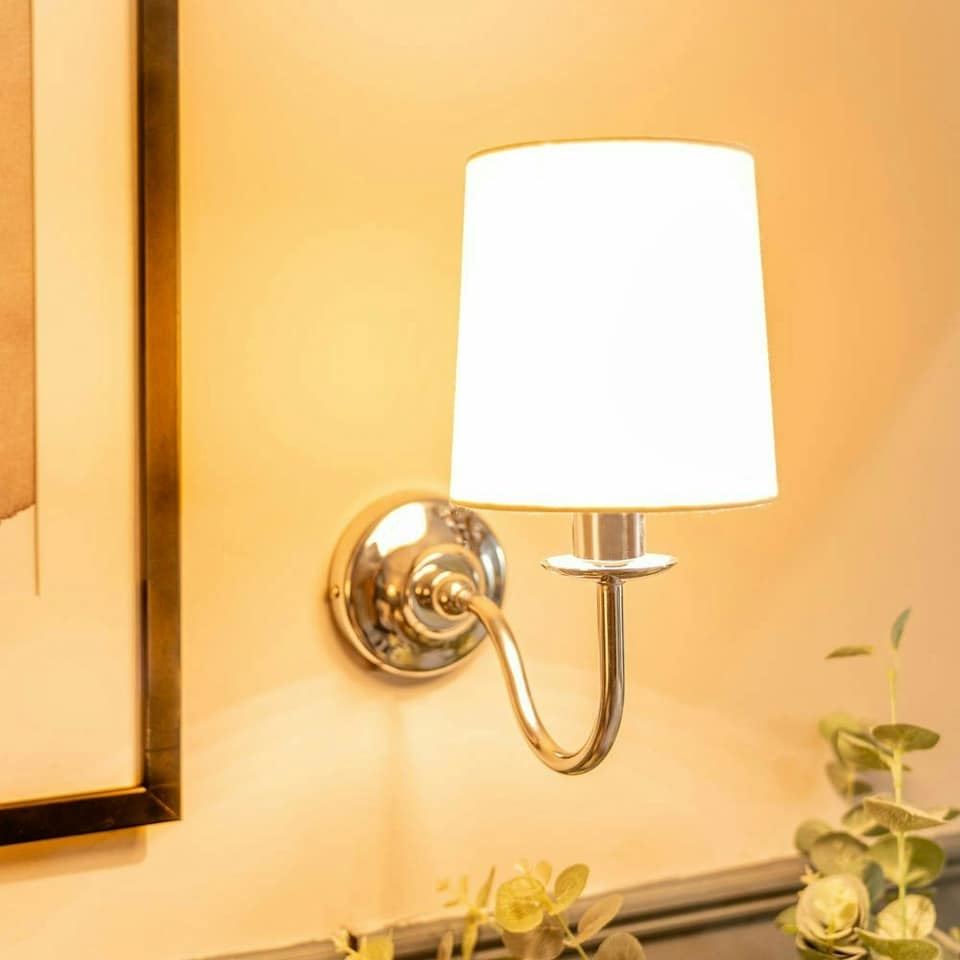 image 1 of ValueLights Memphis Traditional Silver Chrome Wall Light Fitting