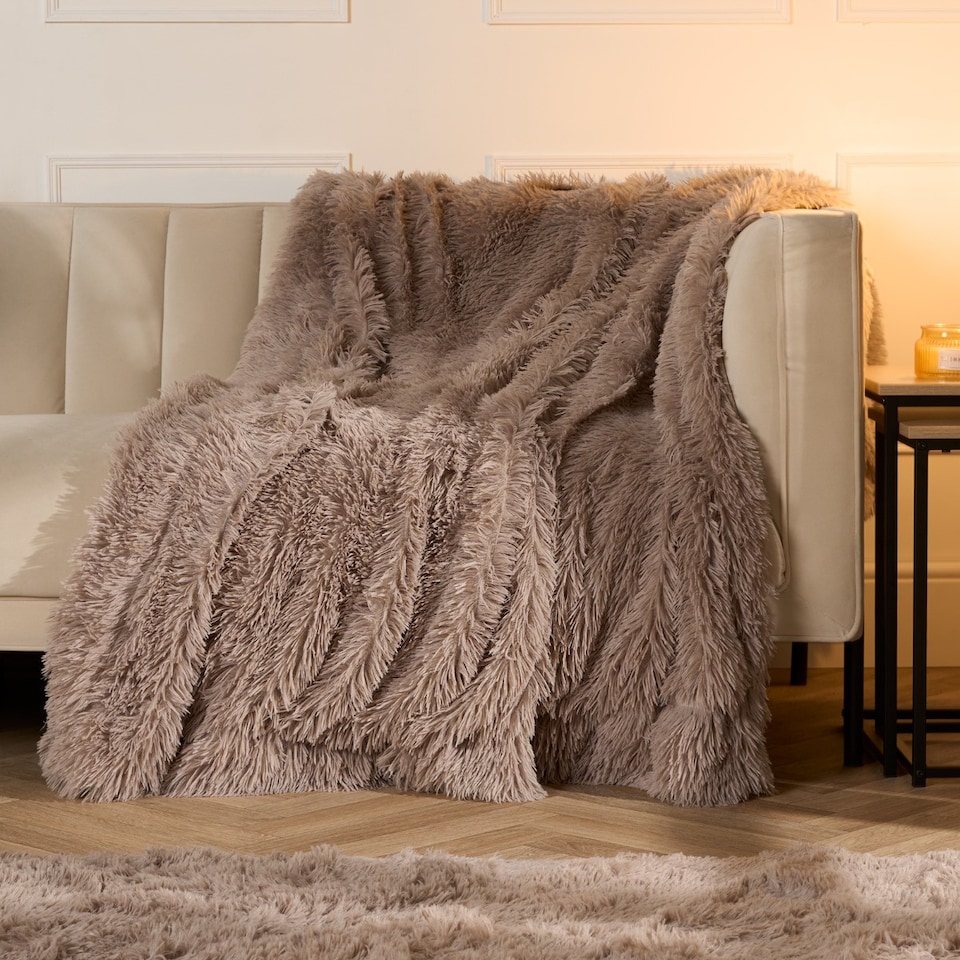 image 1 of OHS Ultra Soft Fluffy Fleece Throw Luxury Bed Blanket