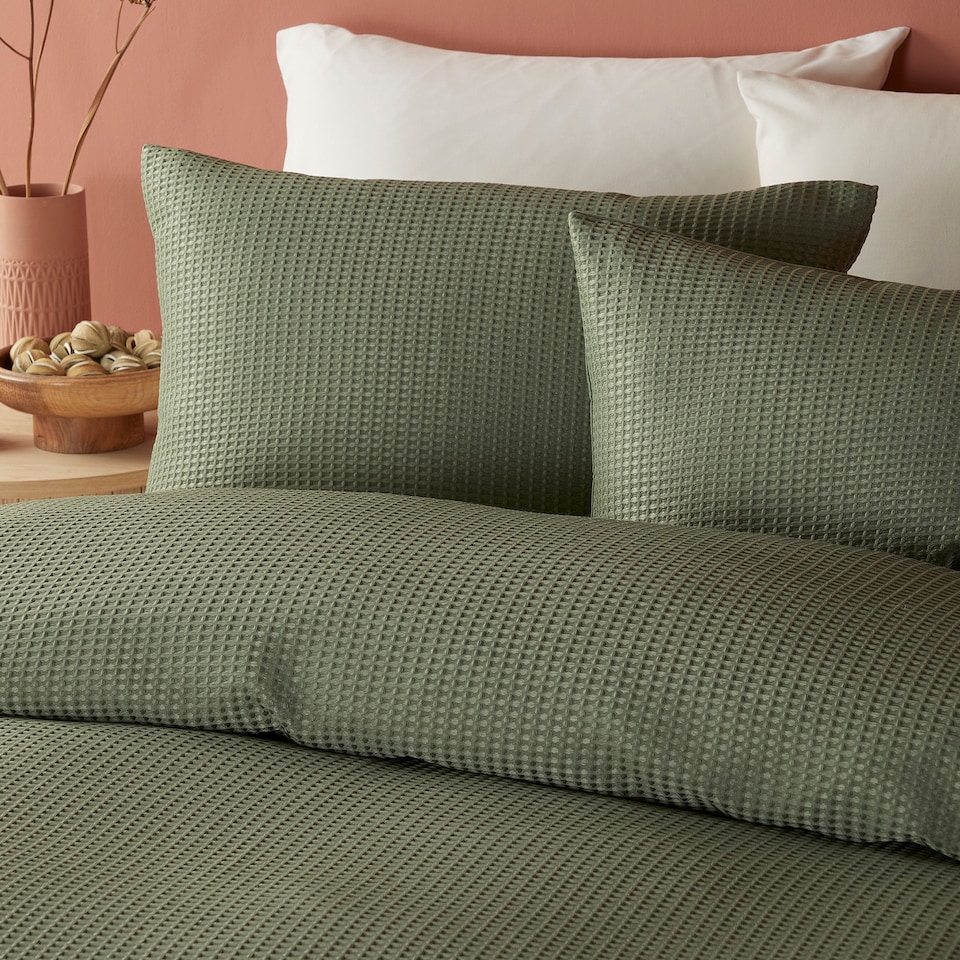 image 1 of Serene Lindly Duvet Cover Set Dark Green/New Green