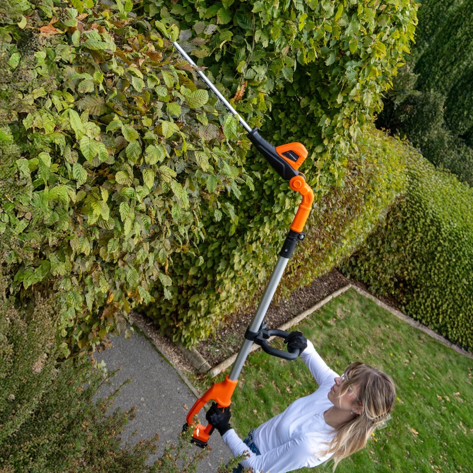 image 1 of Yard Force 20V 2.0Ah 45cm Cordless Telescopic Pole Hedge Trimmer - CR20 Range -LH C41A