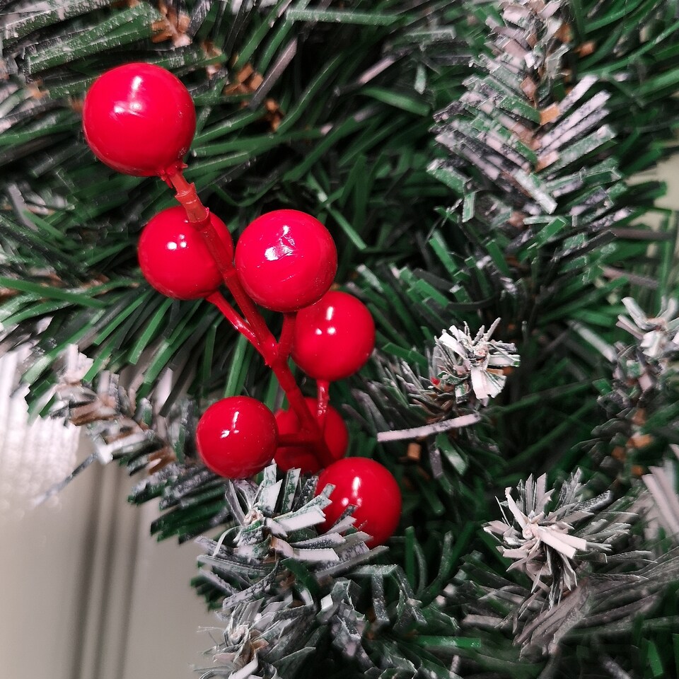 image 1 of 45cm Snow Tipped Green Wreath Christmas Decoration with 125 Tips, Pine Cones and Berries