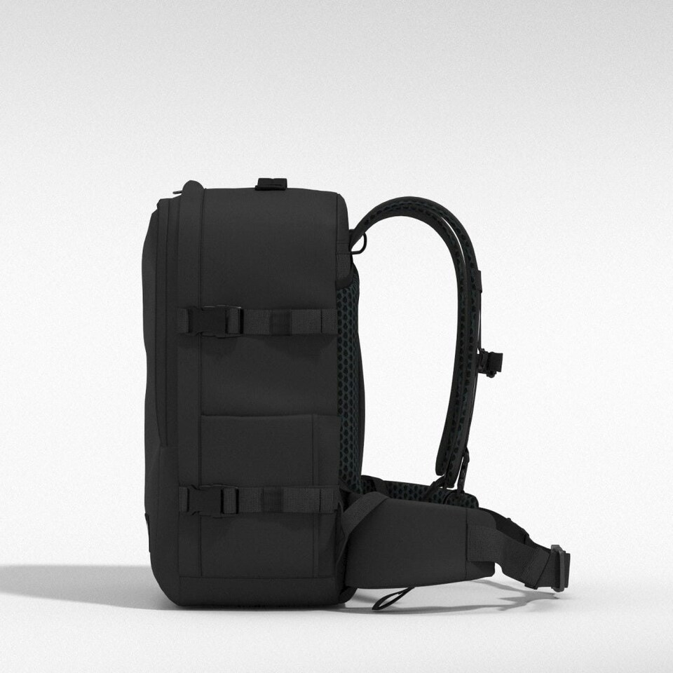 image 1 of Classic Pro Backpack 32L Absolute Black Black