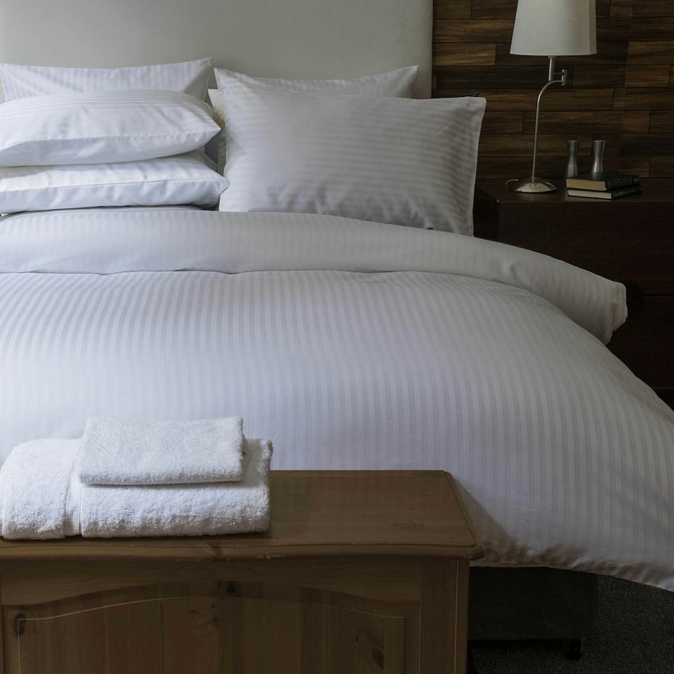 image 1 of Belledorm 540 Thread Count Satin Stripe Duvet Cover Set - White - Superking