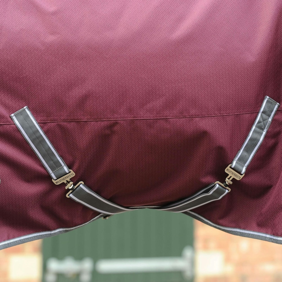 image 1 of Weatherbeeta Comfitec Plus Dynamic II Standard-Neck Midweight Horse Turnout Rug - Maroon/Grey/White - 7´