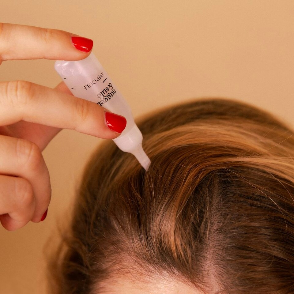 image 1 of Nuggela & Sulé Effective Anti-Hair Loss Ampoules (8 x 10 ml)