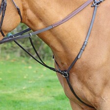 Shires Aviemore Hunt Weight Breastplate Black | Size: Pony
Colour: Black