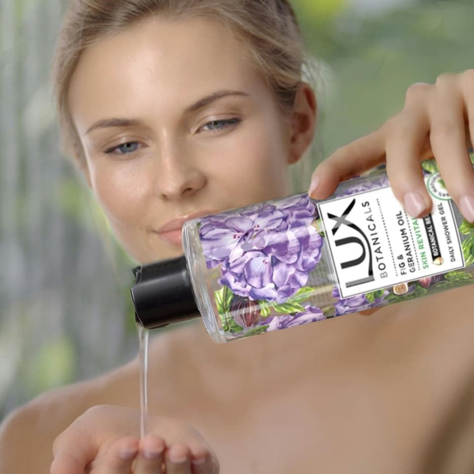 image 1 of Lux Botanicals Daily Shower Gel Fig & Geranium Oil Skin Revitalise 6x500Ml