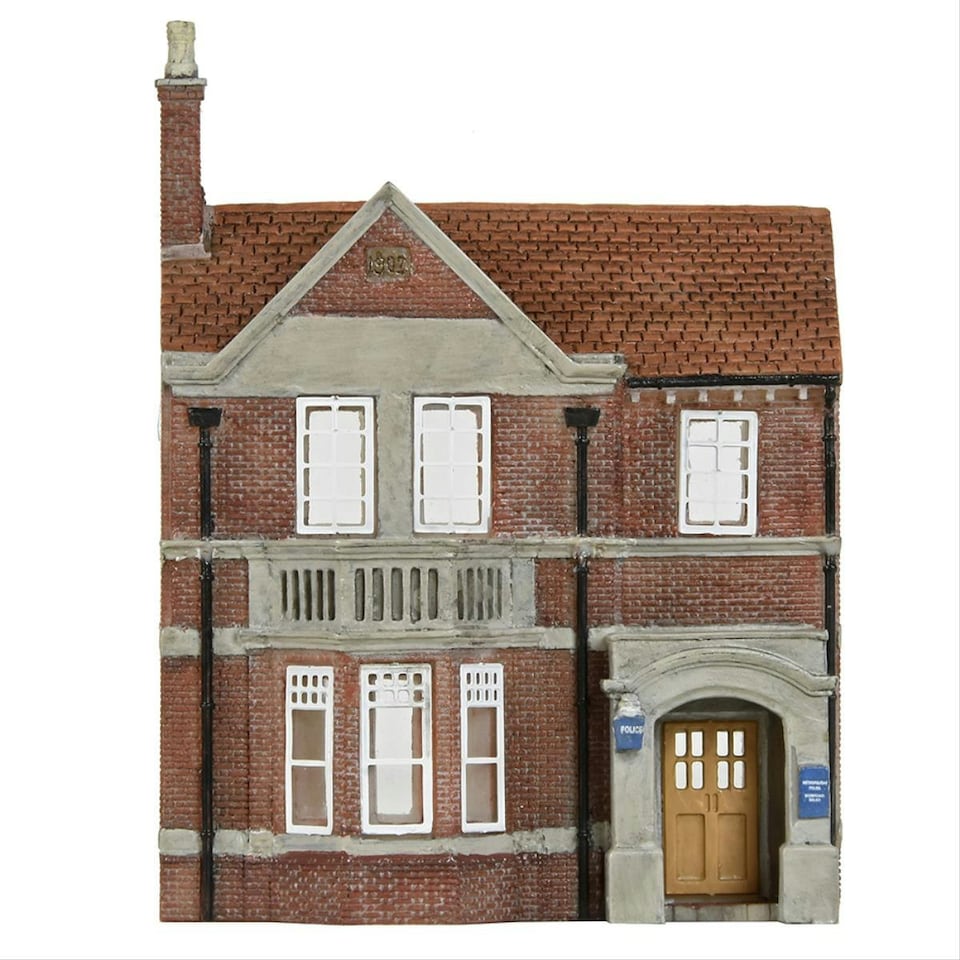image 1 of Graham Farish Scenecraft Low Relief Police Station (Pre-Built)