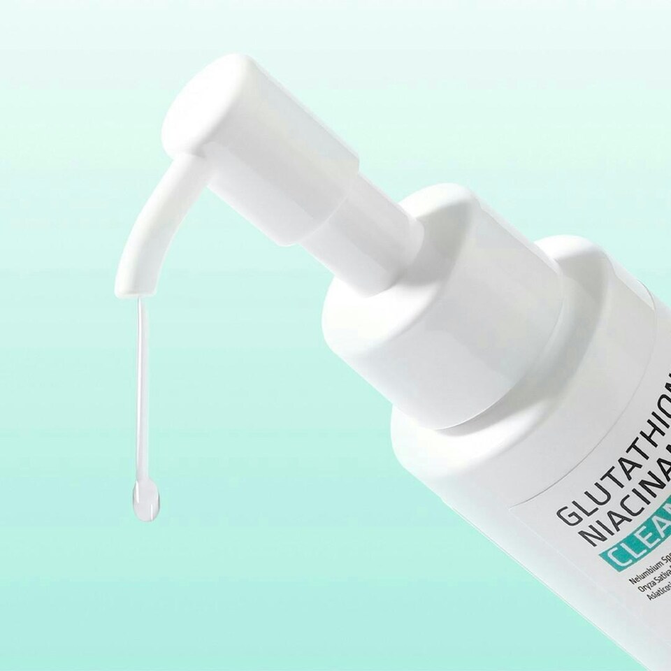 image 1 of APLB Glutathione Niacinamide Cleansing Oil 105ml