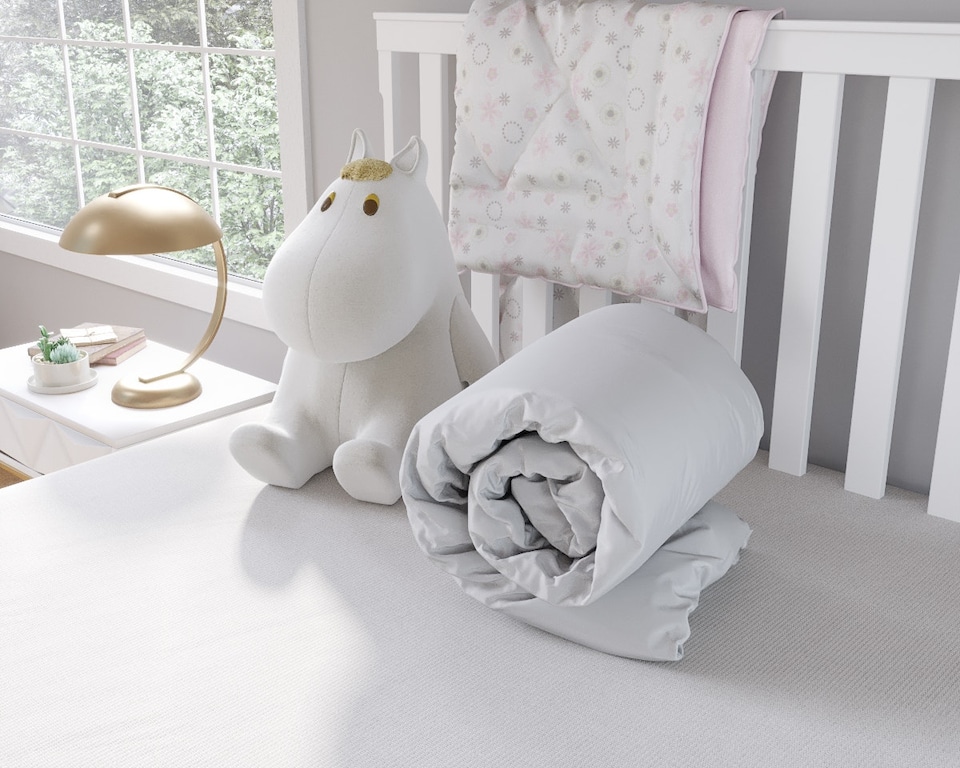 Anti Allergy 9.0 Tog Warm Soft Touch Microfibre Cot Bed Duvet | White