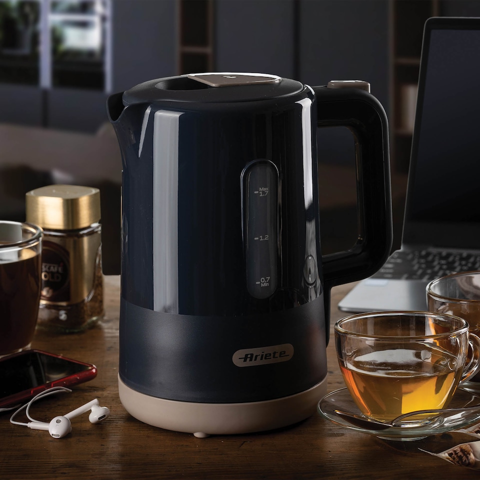image 1 of Ariete ARPK47 Breakfast Line Kettle, Toaster & Coffee Machine Set, Grey