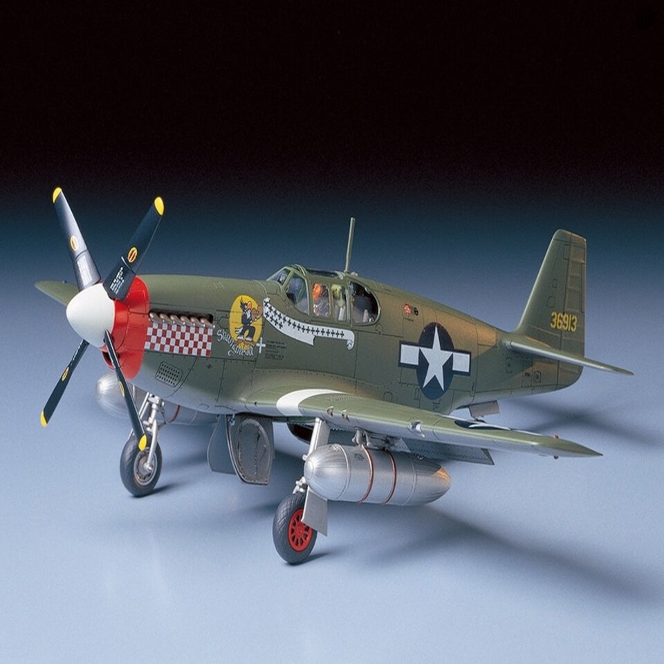 Tamiya North American P-51B Mustang (1:48 Scale)
