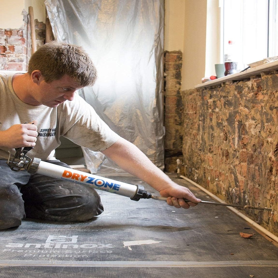 image 1 of Dryzone Hi-Lime Renovation Plaster (10 Bags)