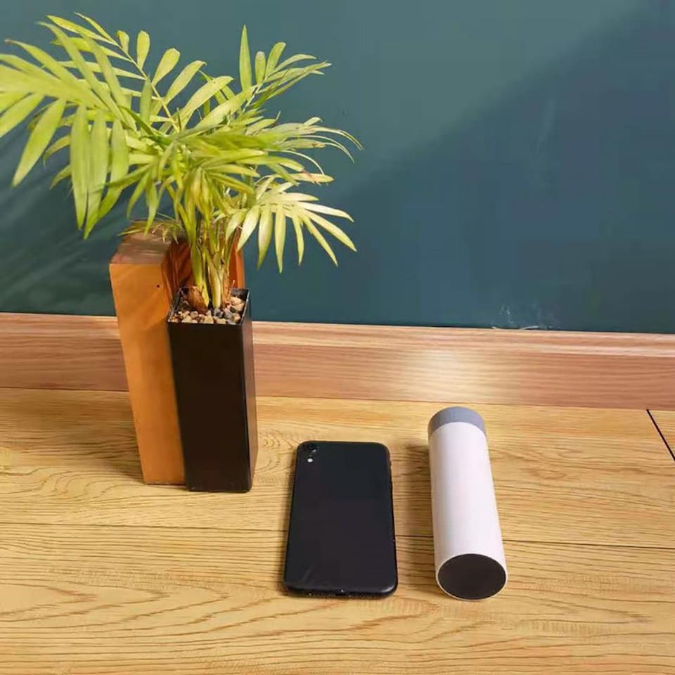 image 1 of Lifemax Foldaway Portable Light