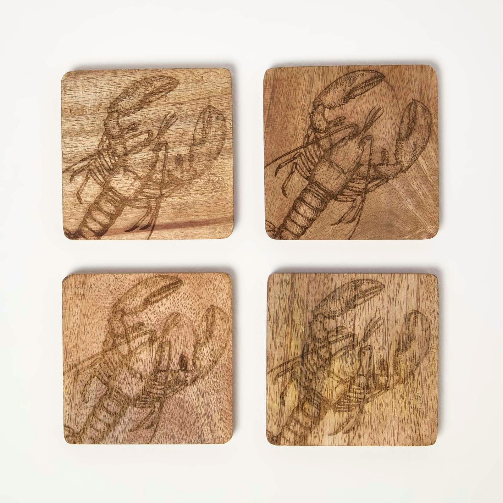 Homescapes Wooden Coaster Set with Lobster Design, Set of 4 in Natural