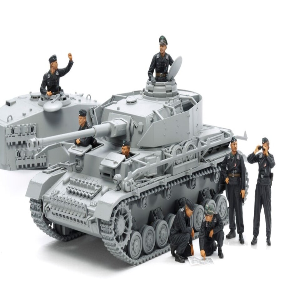 Tamiya German Wehrmacht Tank Crew Set (1:35 Scale)