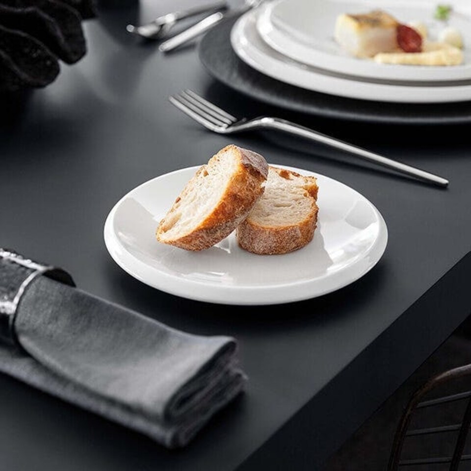 image 1 of Villeroy & Boch New Moon Bread & Butter Plate