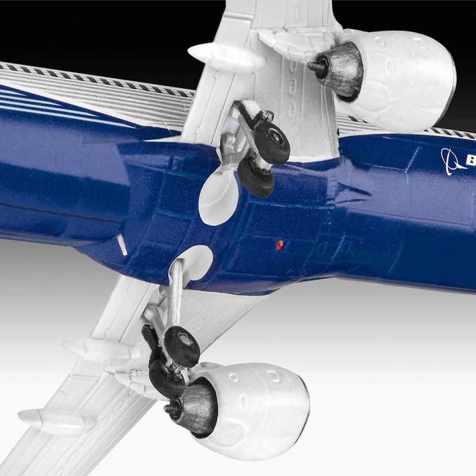 image 1 of Revell Boeing 737-800 Kit (1:288 Scale)