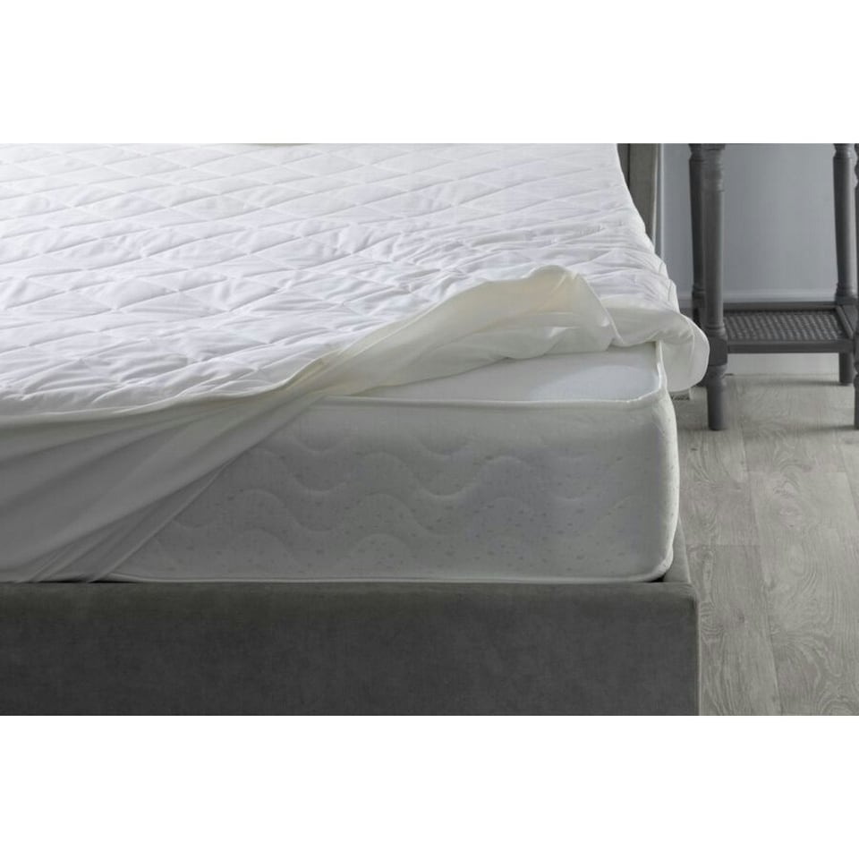 image 1 of Belledorm Hotel Suite Quilted Mattress Protector - White - 200cm x 200cm