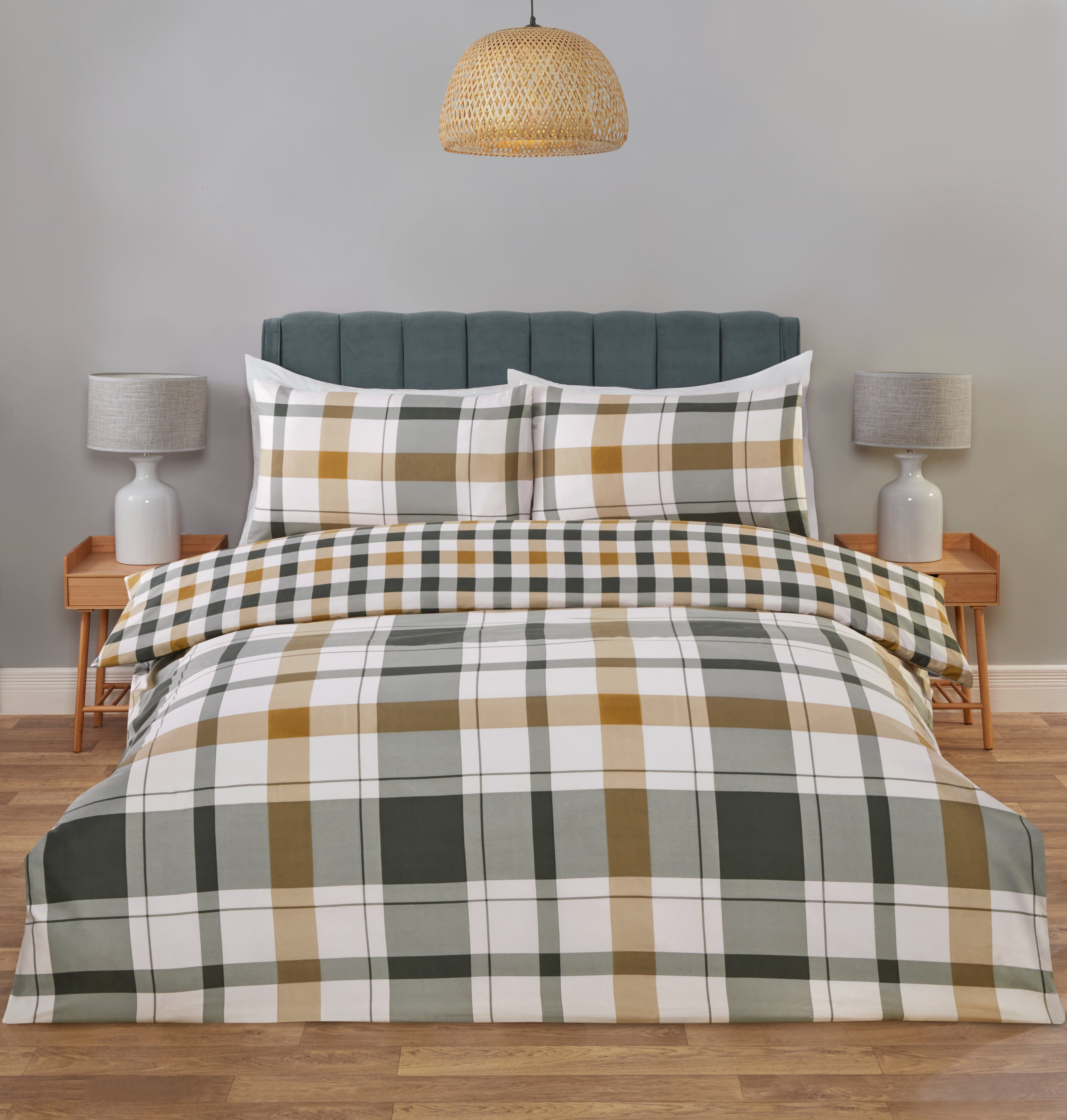 Braemar Check Microfibre Duvet Cover Set with Pillowcase (Green) | Green | Double | 1