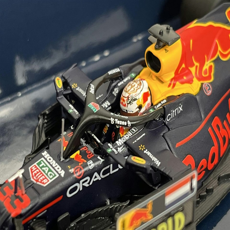 image 1 of Max Verstappen Red Bull Racing Honda RB16B Abu Dhabi World Champion 2021 1:43 Minichamps 410212333