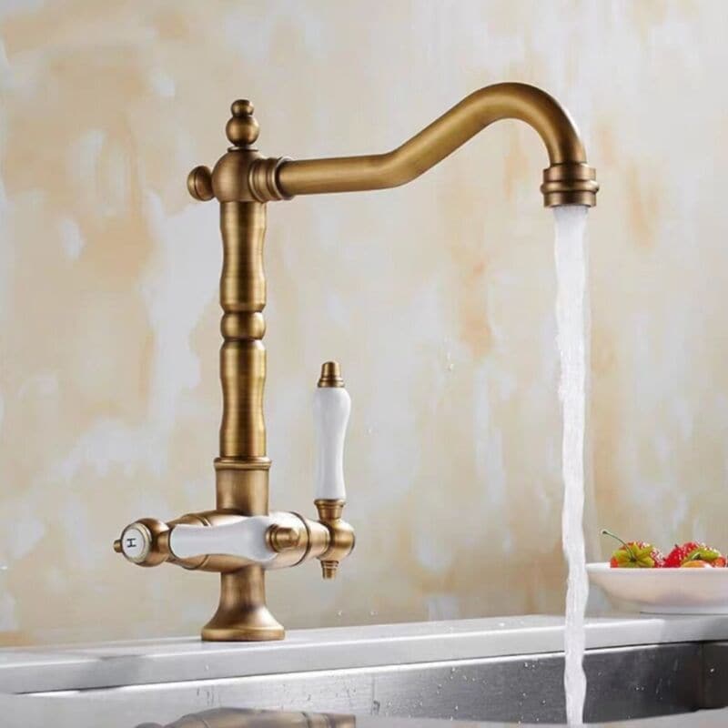 Traditional double lever kitchen sink faucets, deck mounted hot and cold water tap, 360degree swivel spout, sink faucet with 2