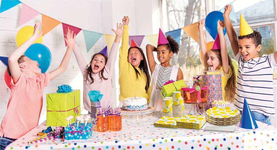 image 1 of 40 Piece Party Tableware Set
