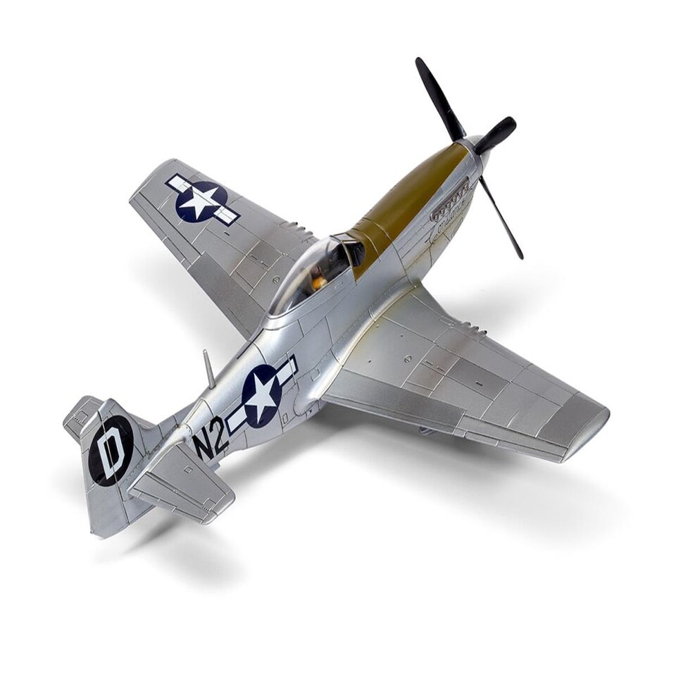image 1 of Airfix US North American P-51D Mustang Starter Set (1:72 Scale)