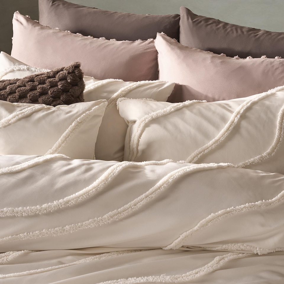 image 1 of OHS Tufted Contour Bedding Set Duvet Cover with Pillowcase | White | Ivory | Double