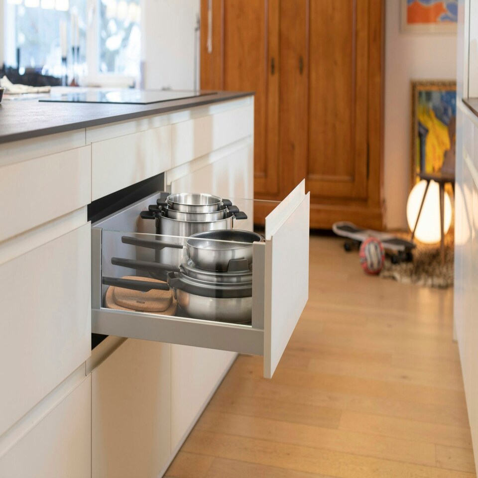 image 1 of SMART & COMPACT High Wall Splatter Guard 24-28 CM